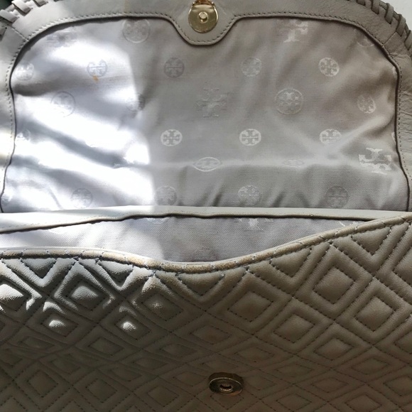 🌸🌺Tory Burch Large Marion Quilted Saddle Bag🌸🌺 - Picture 4 of 12